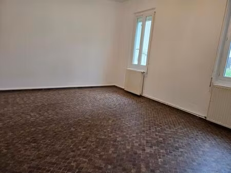location maison 3 pièces 61m² leognan 33850