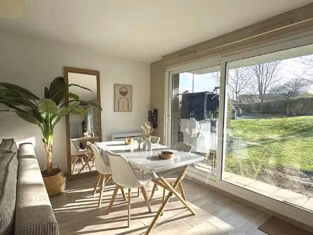 joli appartement t2 avec terrasse  garage + stationnement