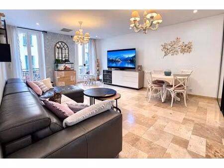 a vendre : 3 pièces rénové - immeuble bourgeois - grasse