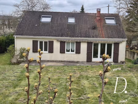 maison traditionnelle sur sous-sol total _ terrain 1 189 m²