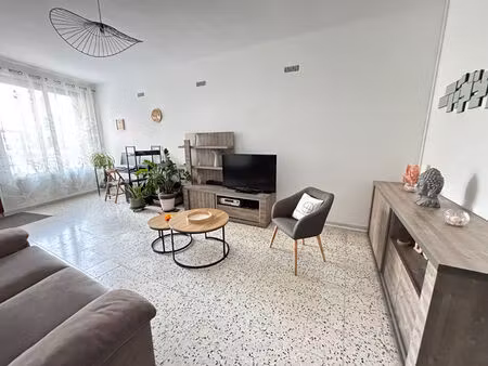 maison de village de126 m² avec dépendance de 35m²