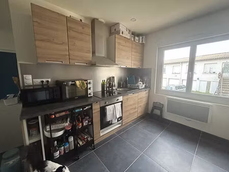 appartement 3 pièces 69 m² à louer ruffec 16700 ? | era immobilier