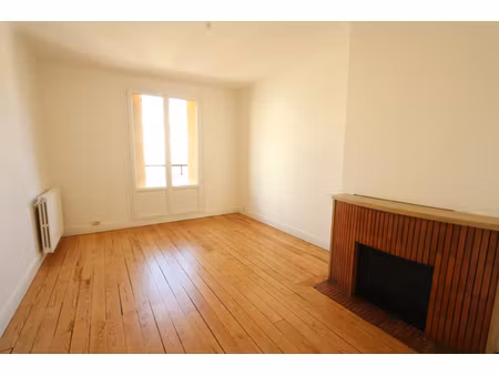 f2 - proche les halles