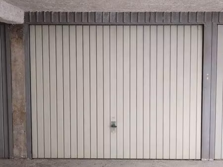 achat parking rodez 12000