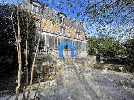 maison de maître de qualité à enghien les bains