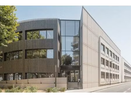 location bureau villeurbanne 4 137 m²
