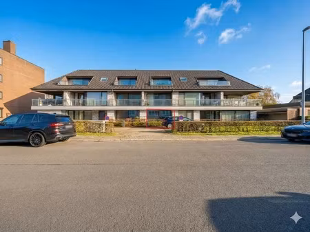 appartement te huur in sint-kruis met 2 slaapkamers