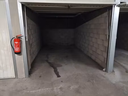 parking / box 0 pièces 13 m² à vendre / acheter villeurbanne 69100 ? | era immobilier