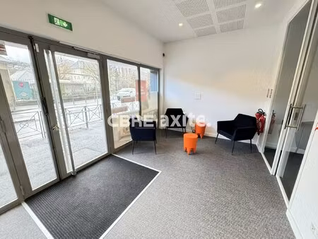 achat local commercial 61m² chambery 73000