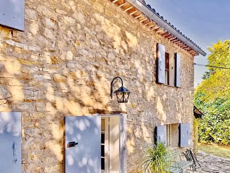 bastide cachée de 1865 sur 9 hectares