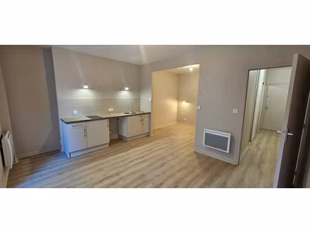 location appartement 1 pièce 33m²