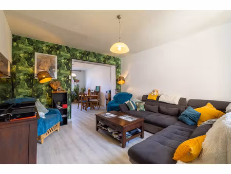 maison familiale 4 chambres  jardin  2 garages sans travaux