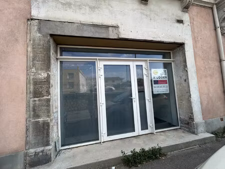 location commerce 1 pièce 47 m² à narbonne (11100)