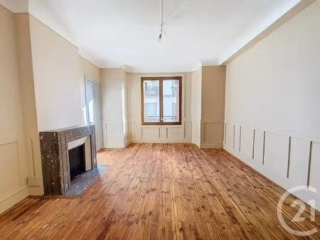 location appartement 4 pièces 89m² chamalieres 63400