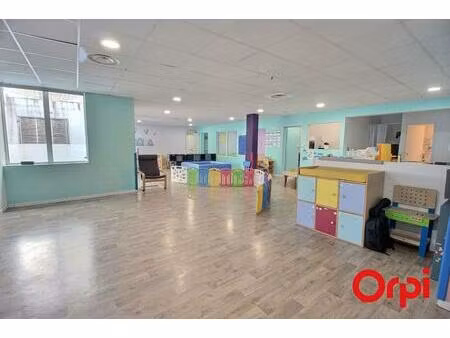 vente divers 160 m² marseille 12 (13012)