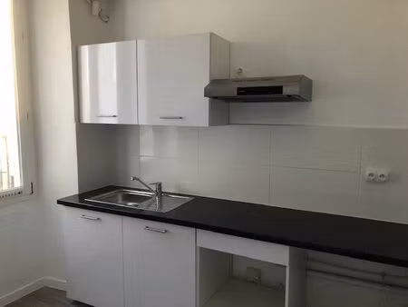 location appartement 3 pièces 74 m² à marseille 7 (13007)
