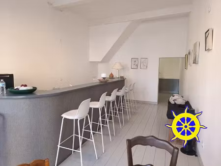 vente maison 4 pièces 165 m² à sigean (11130)  195 000 €