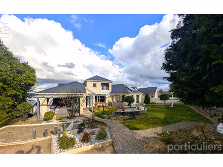 maison t6 avec piscine couverte