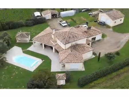 achat maison 9 pièces 269m² leyritz moncassin 47700