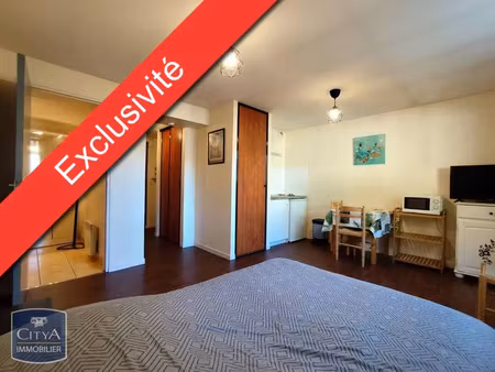 appartement à vendre 1 pièce 22.67 m² - châteaulin (29) - 60 000€