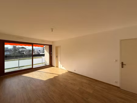 location appartement 4 pièces 93 m² à ambilly (74100)