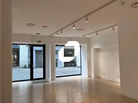 a louer  local commercial rue scribe