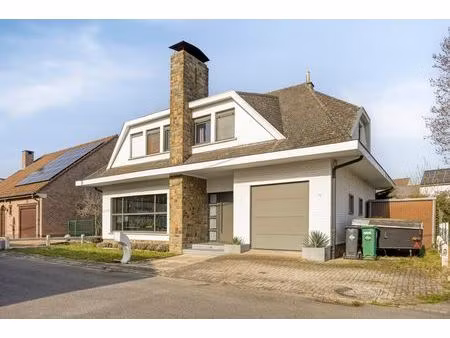 ruime viergevelwoning in affligem