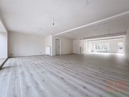 handelspand met ruime duplex loft en grote zuidgerichte tuin