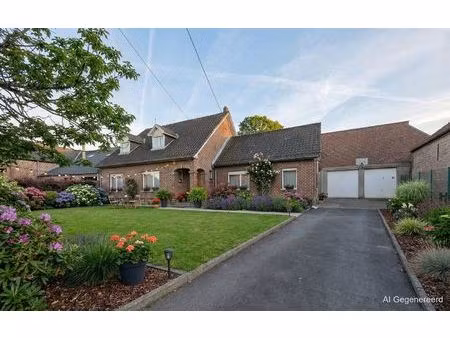 woning + loods/atelier op 21 are 50 ca