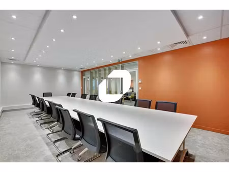 a louer  bureaux rénovés aux portes de paris