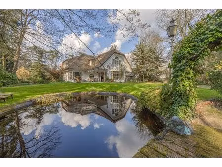 unieke villa met 4 slpks  3 bdks  riante garage & guesthouse