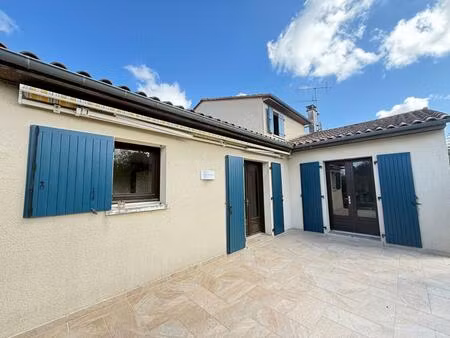 maison avec piscine voeuil et giget 5 pièce(s) 135 m2