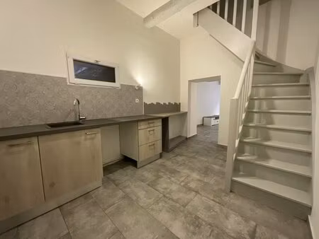 marseillan - maison de village avec terrasse