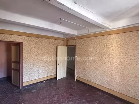 vente maison 9 pièces 210 m² à collobrières (83610)  223 650 €