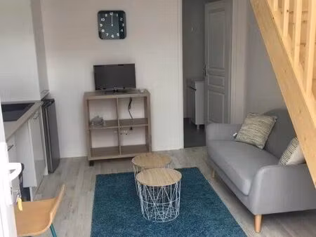 location appartement 1 pièces 29 m2 à saint-quentin
