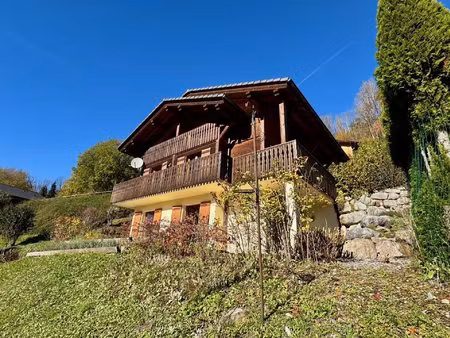 chalet avec hébergement séparé à verchaix