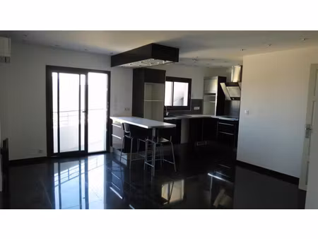 location appartement 3 pièces 56m² ste maxime 83120