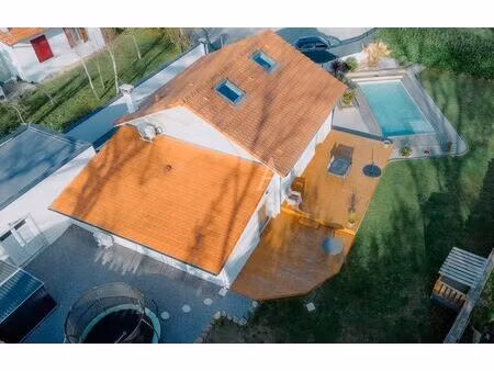 vente maison 4 pièces  120.00m²  bizanos