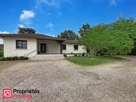 maison familiale t5   180 m2