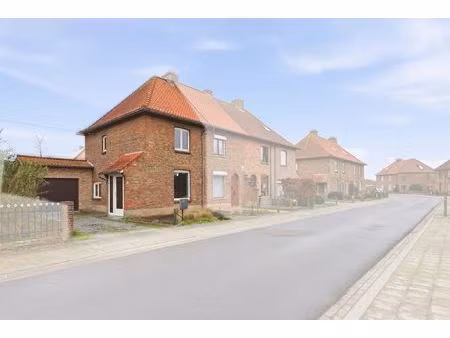 huis te koop in veurne met 2 slaapkamers