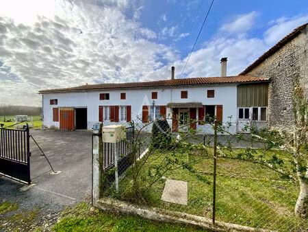 vente maison 4 pièces  85.00m²  sainte