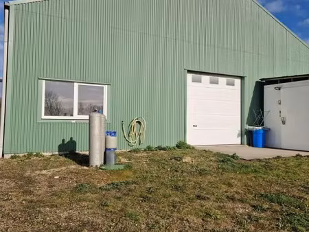 rg conseil vous propose à l'achat un bâtiment d'activités indépendant de 300 m²  édifié su