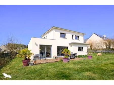 vente maison 7 pièces 141 m² la roche-maurice (29800)