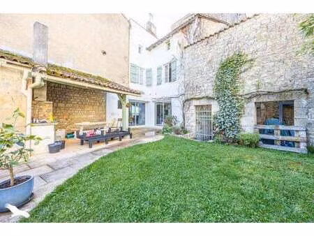 vente maison piscine à melle (79500) : à vendre piscine / 142m² melle