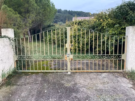 vente terrain 1340m2 clermont-l'hérault 34800 - 230000 € - surface privée
