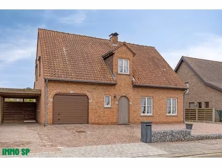 huis te koop in geel met 4 slaapkamers