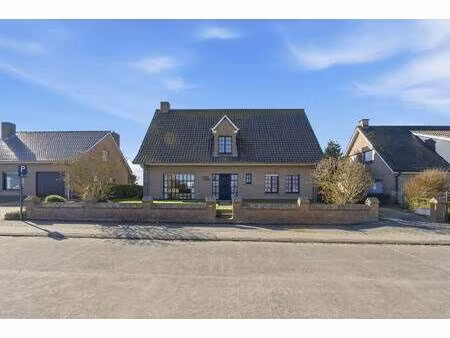 huis te koop in lo-reninge met 6 slaapkamers