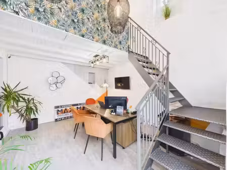 location local commercial 32m2 ajaccio 20000 - 850 € - surface privée