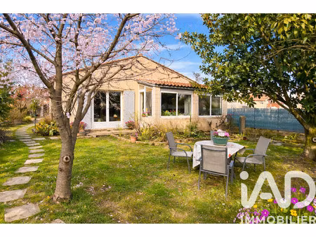 vente maison viager à entraigues-sur-la-sorgue (84320) : à vendre viager / 154m² entraigue