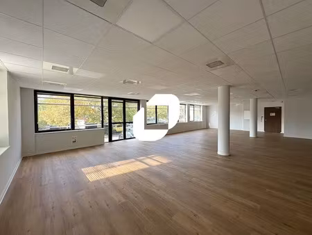 a louer  parc technologique